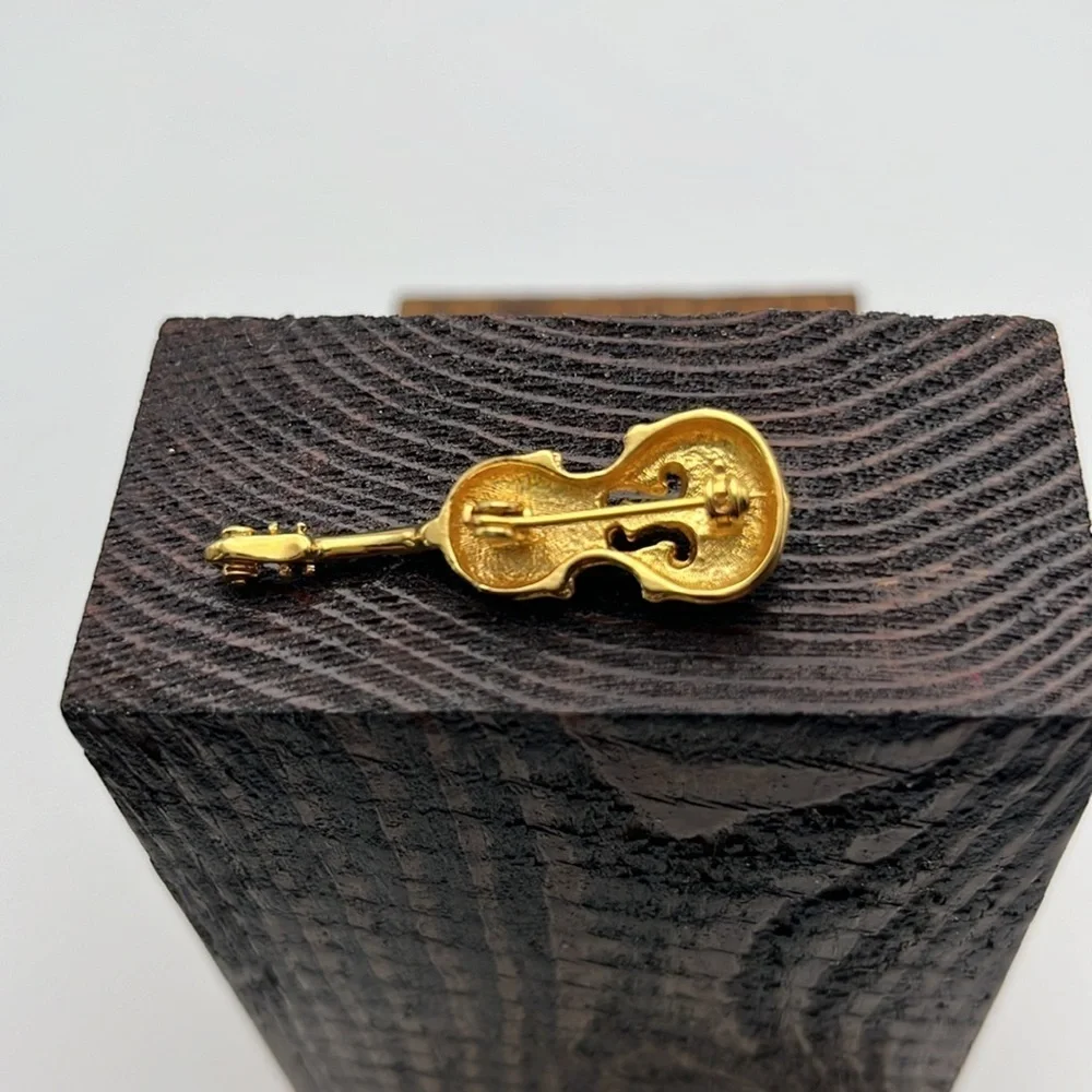 Gold tone rhinestone violin pin brooch 🎶 🎻